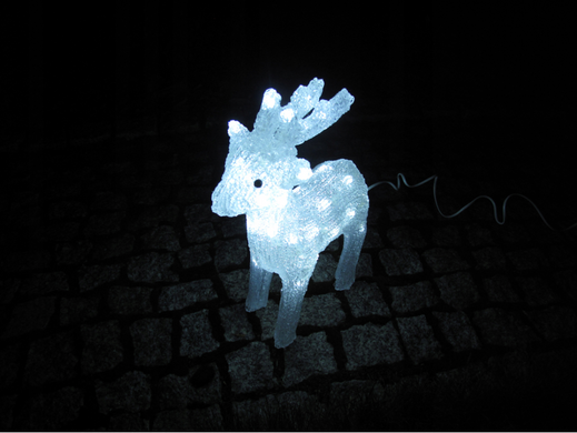 Новорічна акрилова статуя оленя дивиться вперед, і світяться новорічні олені 40LED